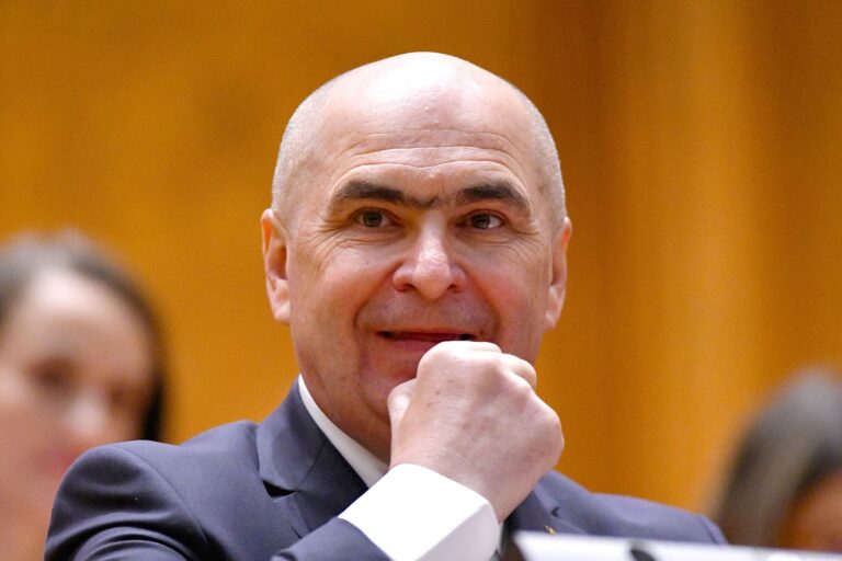Ioana Dogioiu: Pavel Popescu, șeful ANCOM, minte cum respiră. Dorea bani publici pentru o chermeză cu o mie de persoane, program artistic și cadouri de protocol ca să capete un loc pentru patru ani Consiliul UIT